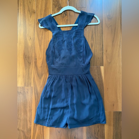 Romper - Picture 1 of 3